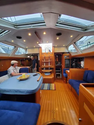 Cleaning for hull inspection